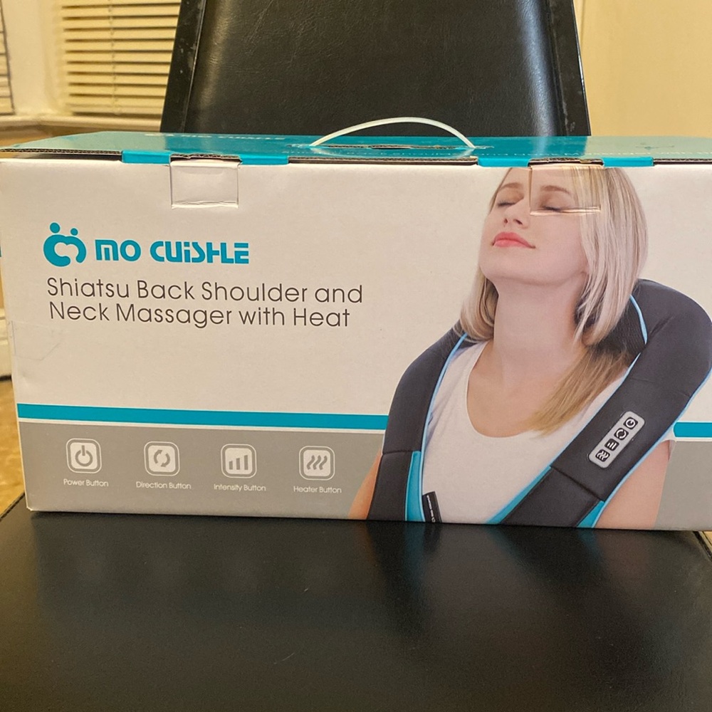 Mo Cuisine | shiatsu back, shoulder and neck Massager with heat!